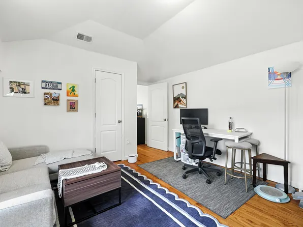 42-19 214th Place image 31 of 44