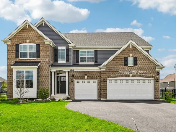 1842 Coralito Ln, Elgin, IL 60124