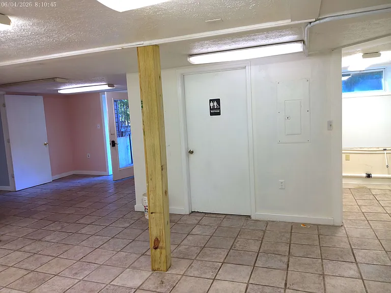 7708 Timberlake Rd #B — Photo 4