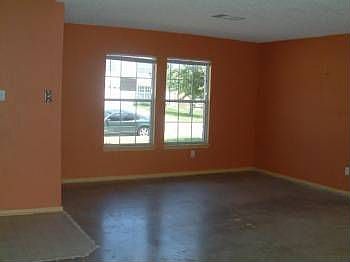 5th image of 540 Emerald Fields Ln