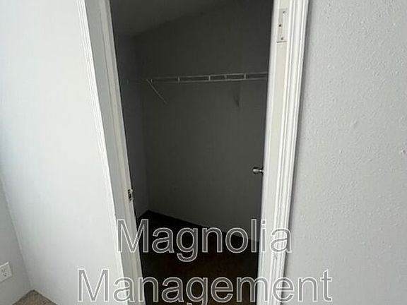 5th image of 116 Hawtree Creek Way
