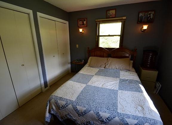 3rd image of 1415 Roberta Dr