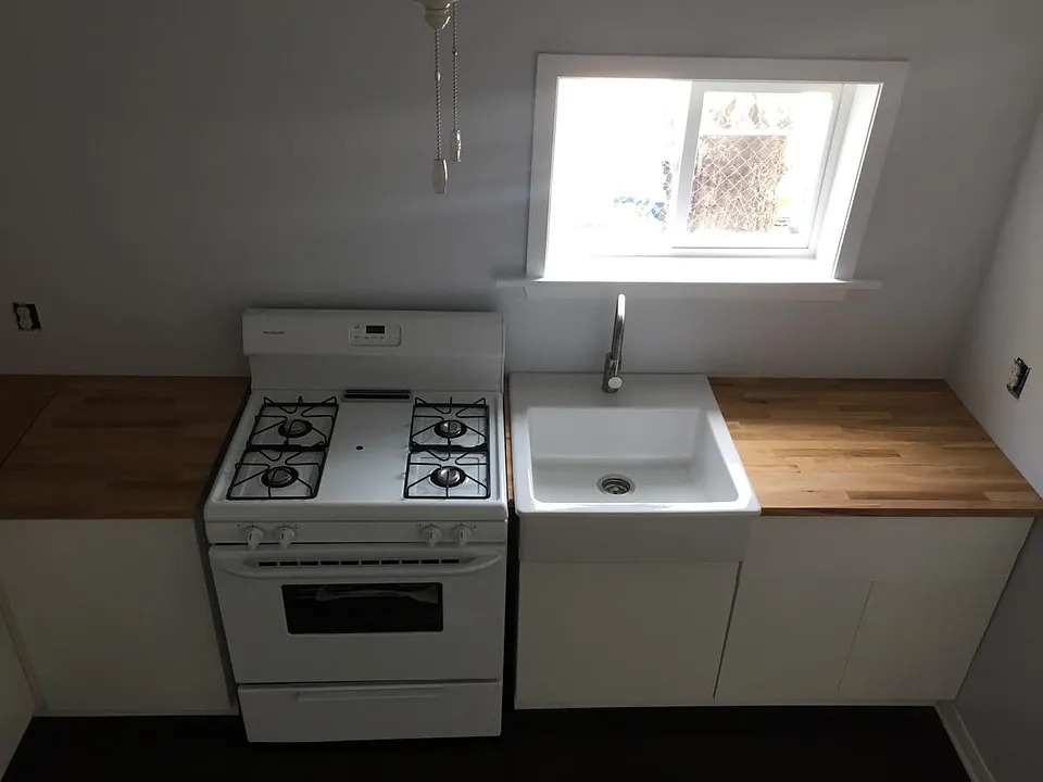 Kitchen sink