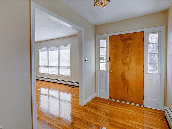 4th image of 624 Ashland Dr