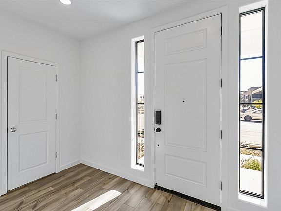 3rd image of 1240 Waldorf Lane