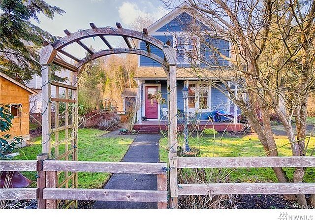 1st image of 230 Cedar Ave