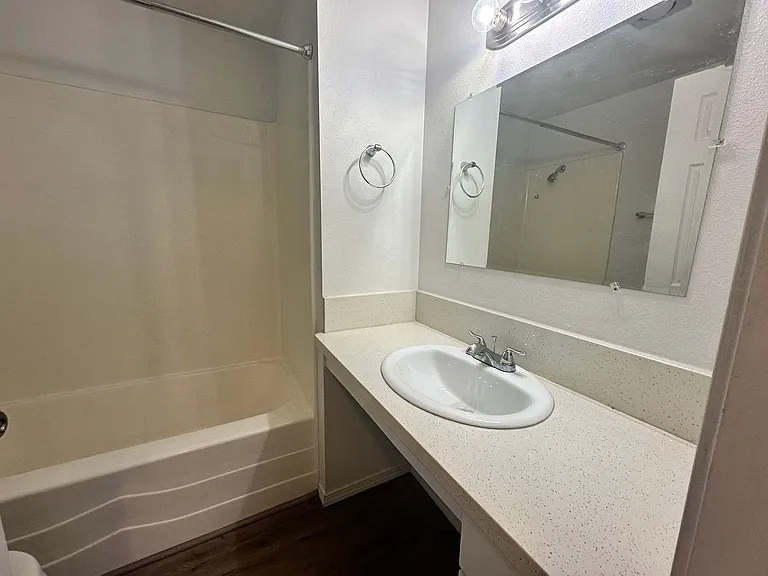 2605 SW Pickford St #101 — Photo 6