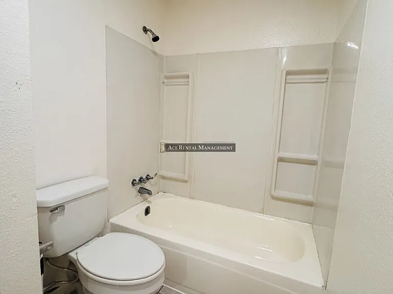 104 8th Ave #14 — Photo 12