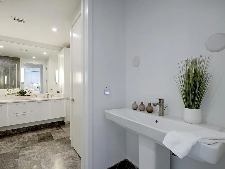 501 West Ave #703 — Photo 18