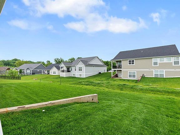 4th image of 2217 Heywood Meadows Cpe