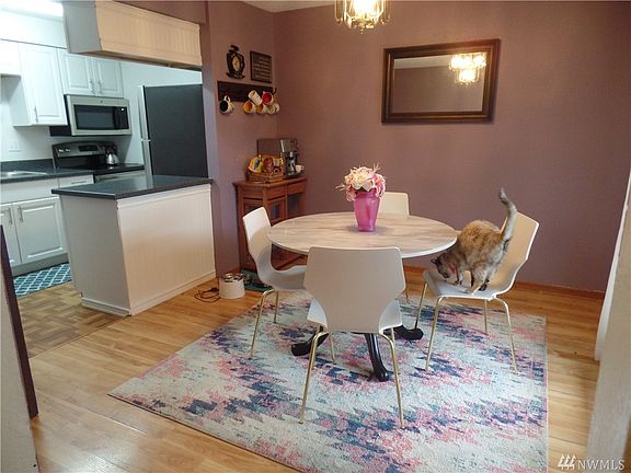 4th image of 3425 S 176th St Unit 226