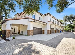 3236 Royal Oaks Dr #2, Thousand Oaks, CA 91362