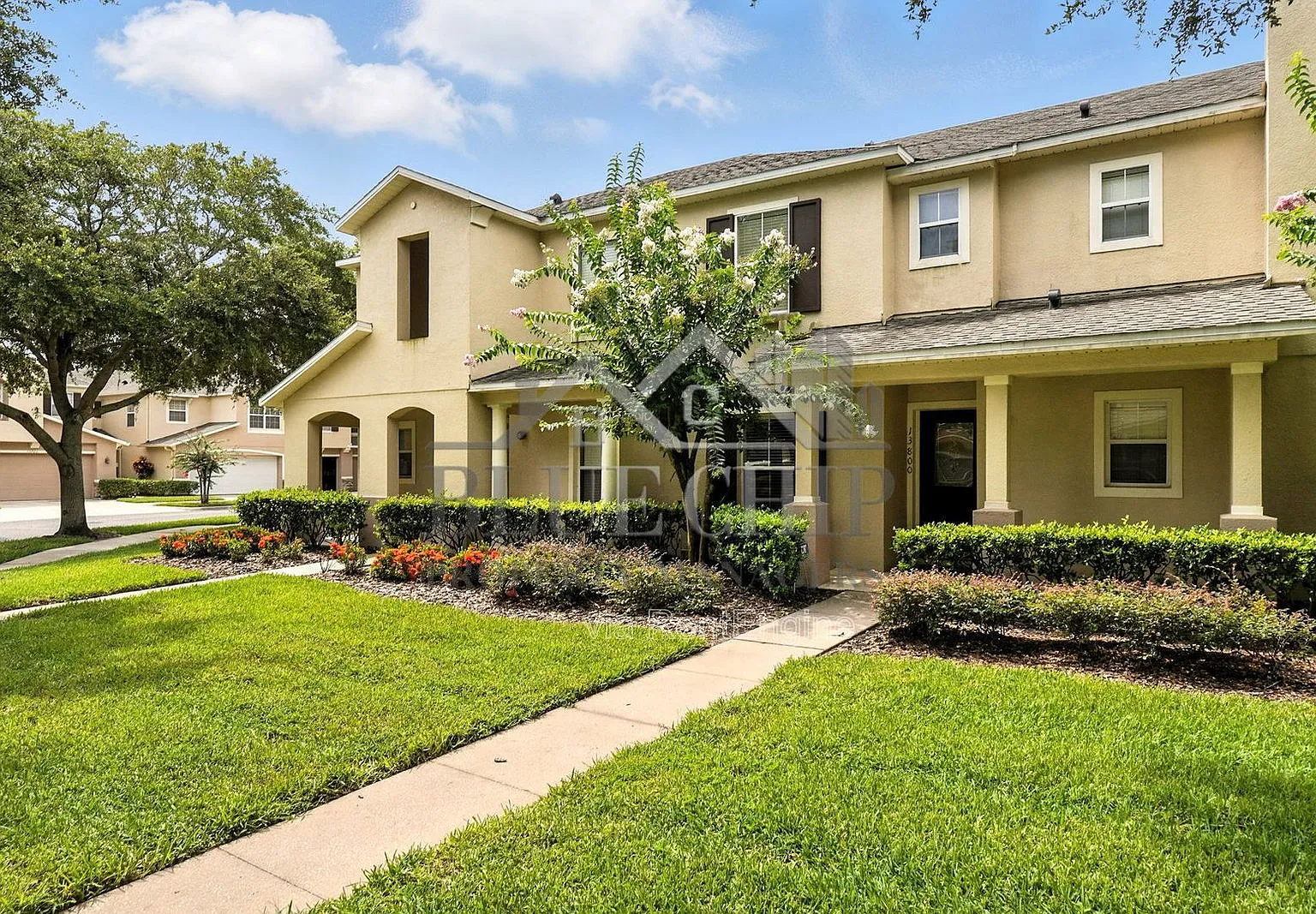 4 bed, 2.5 bath, 1643 sqft, $2,345 — Photo 2