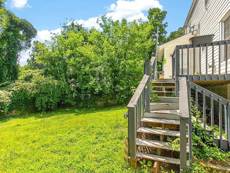 3008 Lakeshore Dr — Photo 47