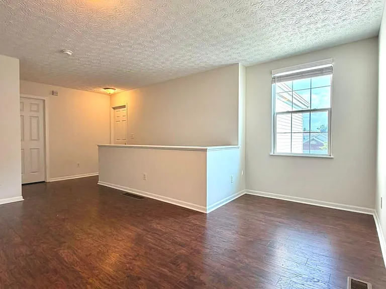 5790 Lonerise Ln — Photo 17