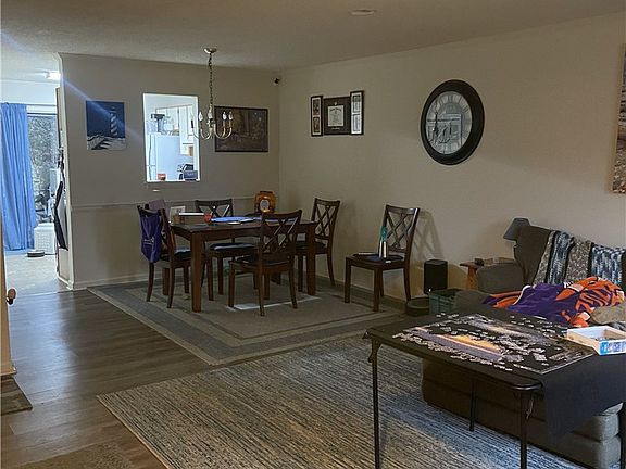 5th image of 103 Calhoun St APT 13