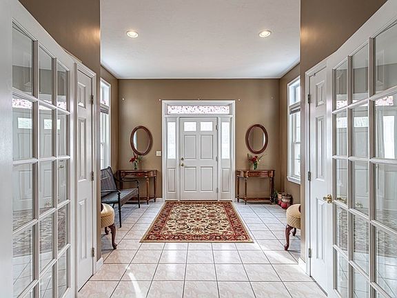 5th image of 25 Nora Ct