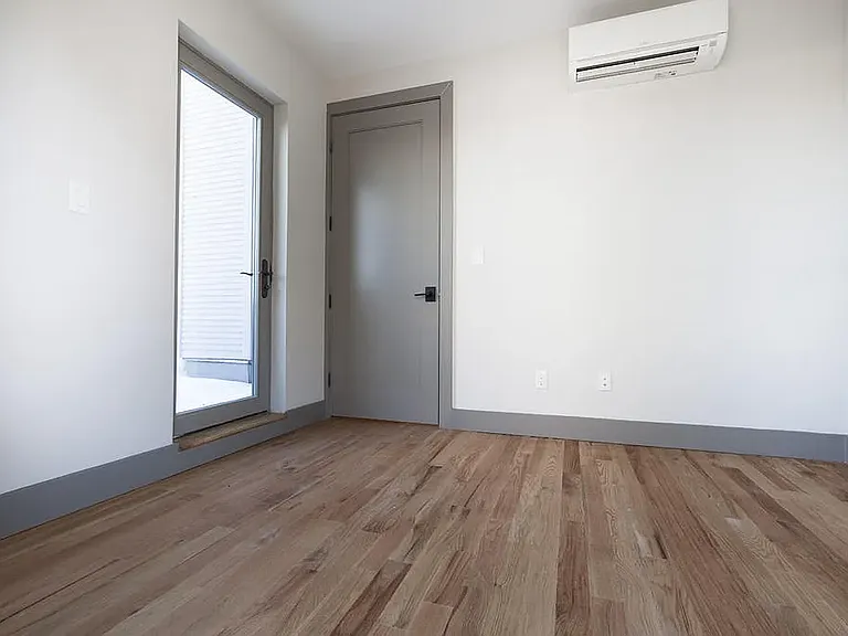 846 Monroe St #3B — Photo 10