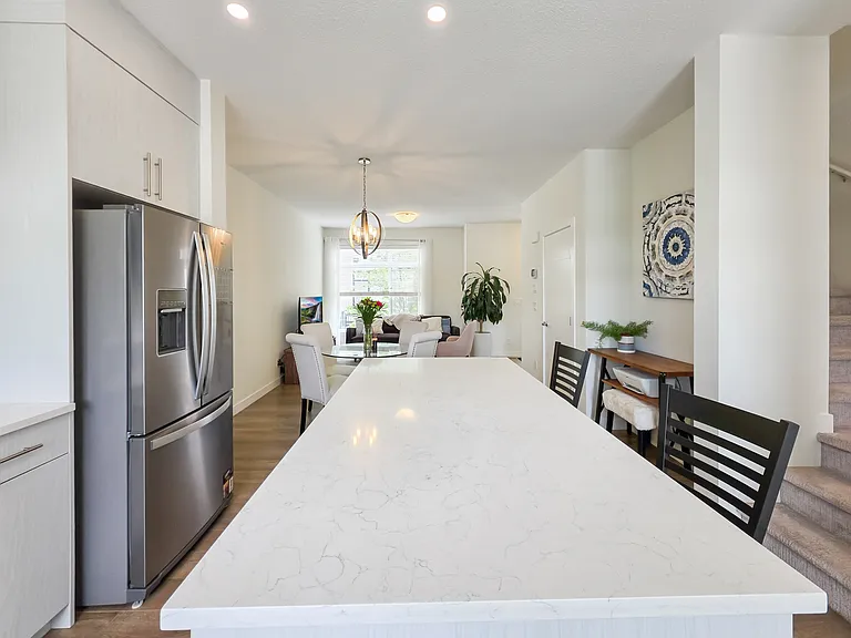 206 Sage Meadows Gdns NW — Photo 13
