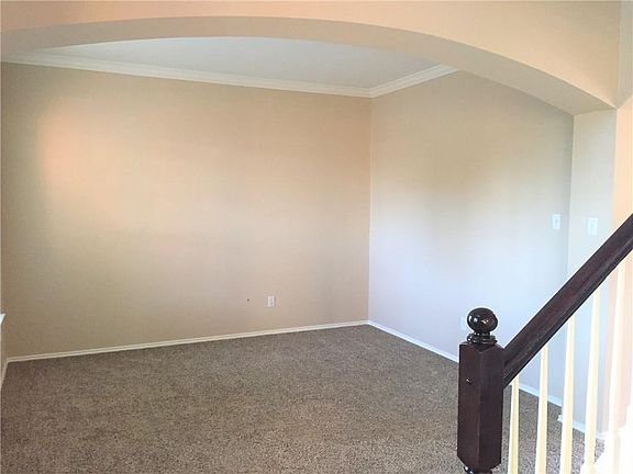 3rd image of 3600 Lombardy Dr