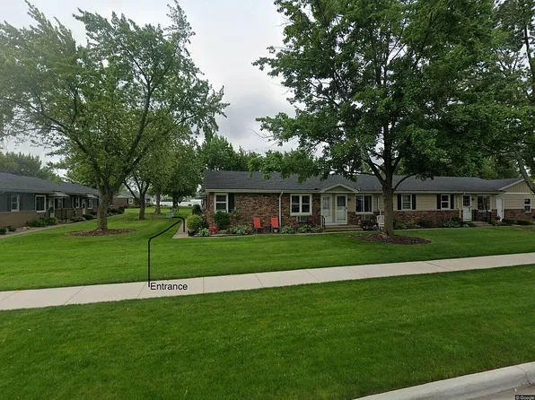 724 Andover St SE, Kentwood, MI 49548