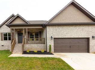 153 Dynasty Dr, Lenoir City, TN 37771