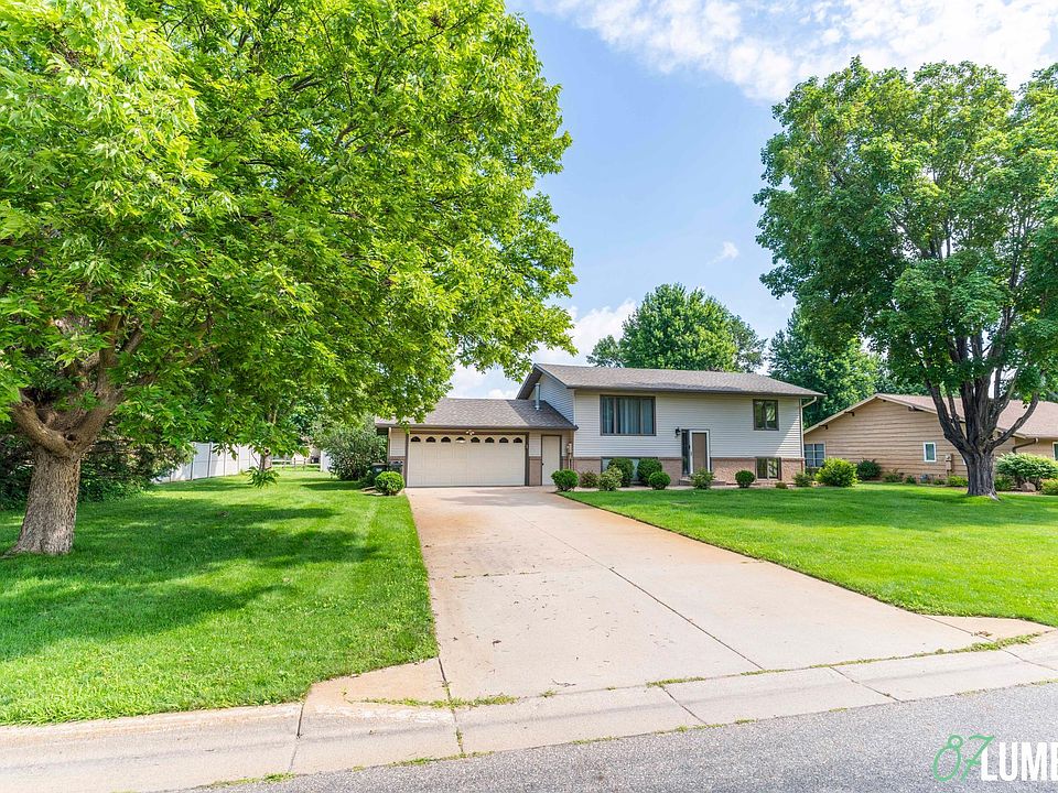 1st image of 41 Greenstone Ln
