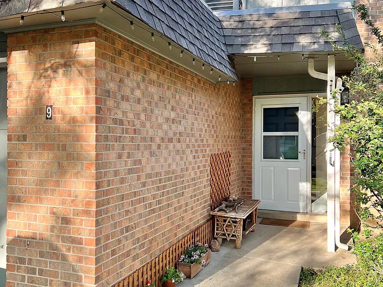 3850 Paseo Del Prado St #9 — Photo 2