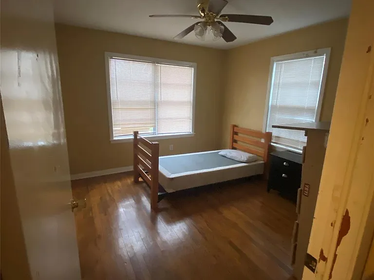 2504 Pennington St — Photo 5