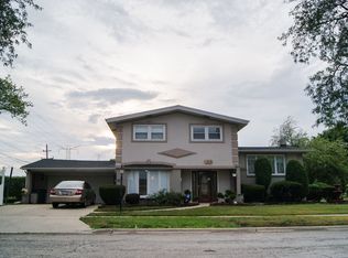 9312 Ozark Ave, Morton Grove, IL 60053