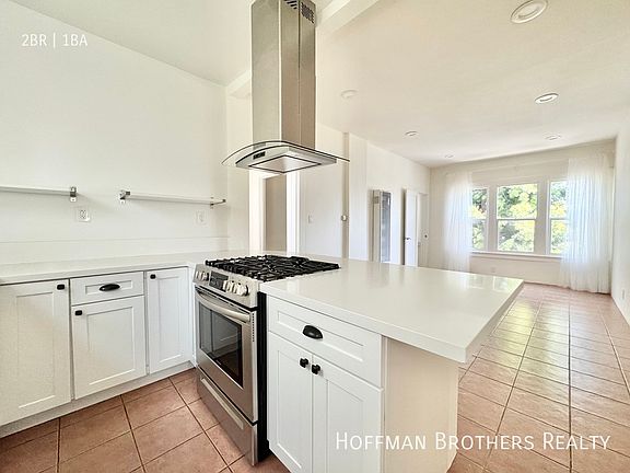 4th image of 3619 S Denker Ave #A