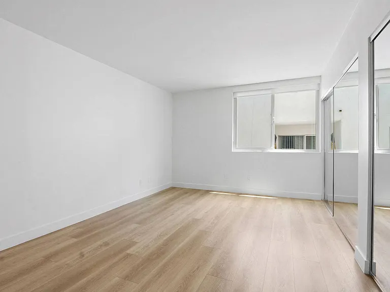 801 2nd Street — Photo 25