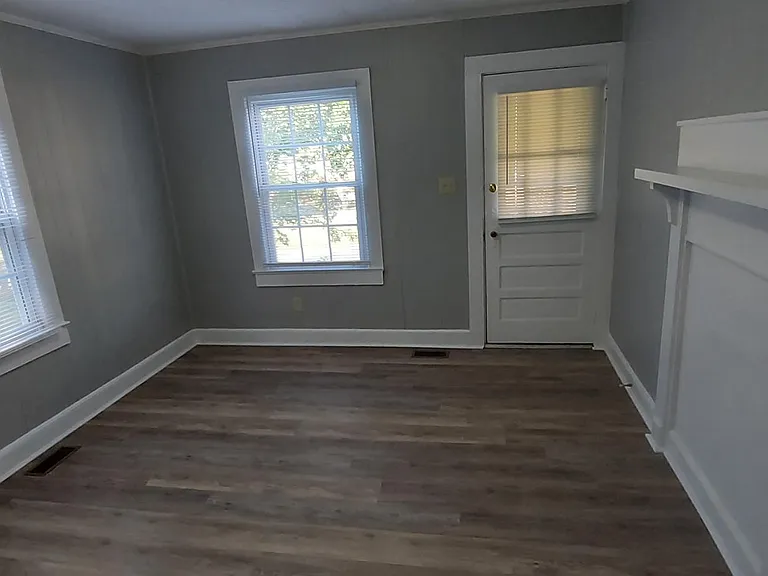 409 Hamilton St #B — Photo 5