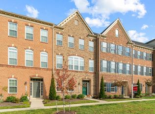 7097 Darbey Knoll Dr, Gainesville, VA 20155