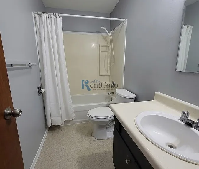 627 Silverbirch Rd #10 — Photo 7
