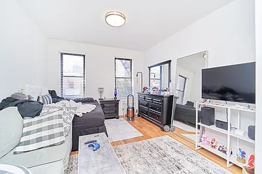 Rented by Living New York
