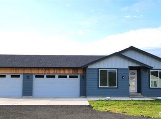 30 Nature Loop, Cathlamet, WA 98612