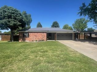 1608 Apache Dr, Dalhart, TX 79022