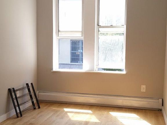 4th image of 1601 Park Pl #2FKF