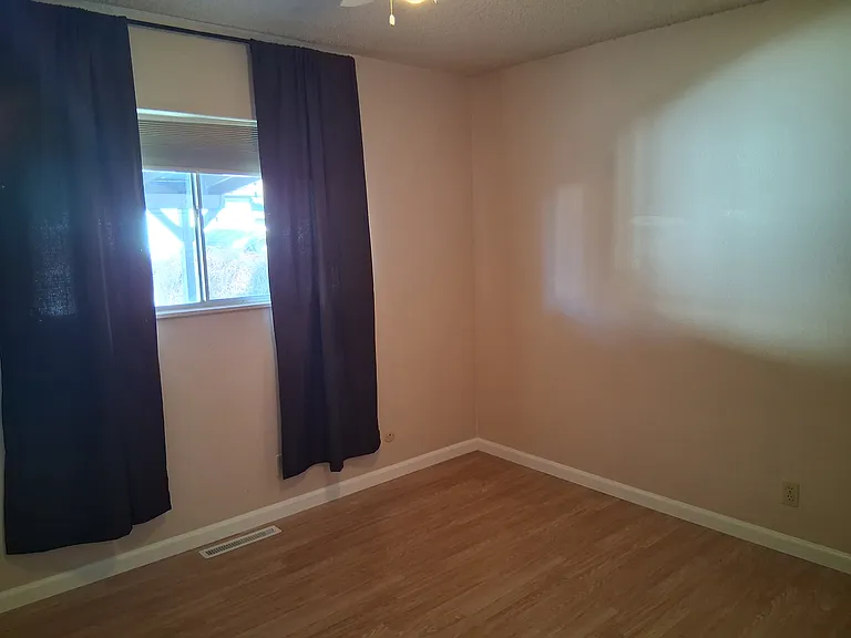 3809 Azalea St — Photo 24