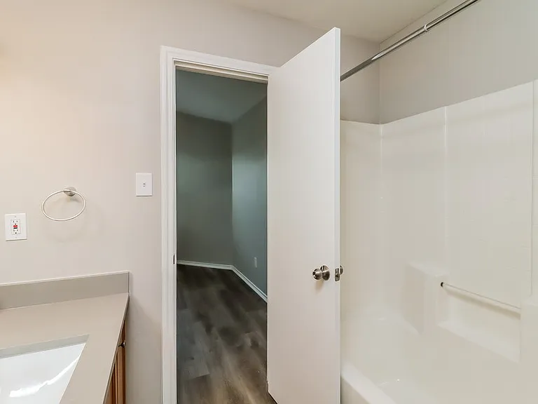 2105 Pacino Dr — Photo 16