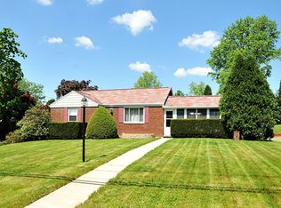 9127 Cromwell Dr, Pittsburgh, PA