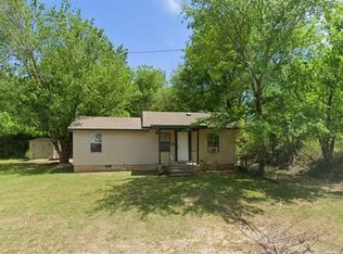 116 NE 3rd St, Lexington, OK 73051