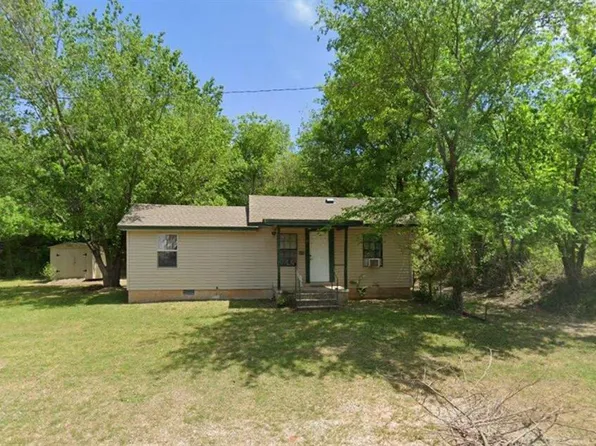 116 NE 3rd St, Lexington, OK 73051