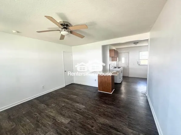 510 N 6th Ave E APT 2, Newton, IA 50208