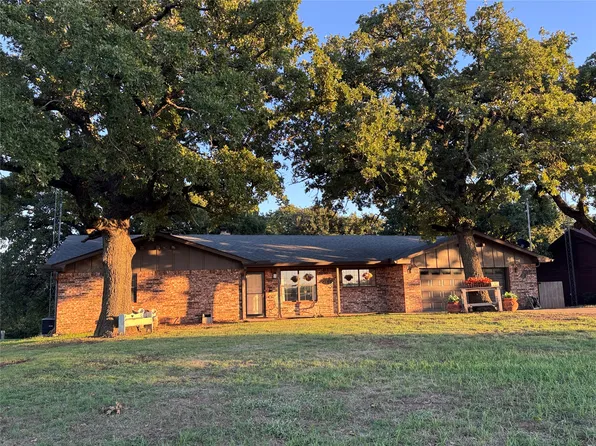 55 Falconhead Dr, Burneyville, OK 73430