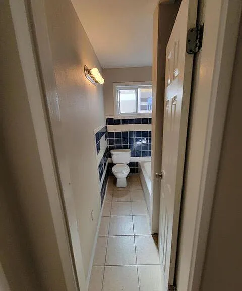 3909 Harrison Ave #6 — Photo 6