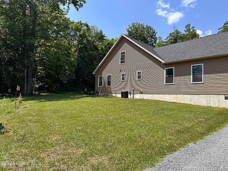 5th image of 757 W Mountain Road
