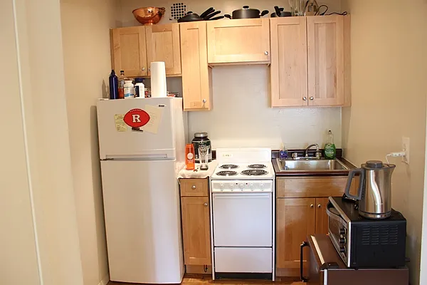 Rented by City Connections Realty | media 7