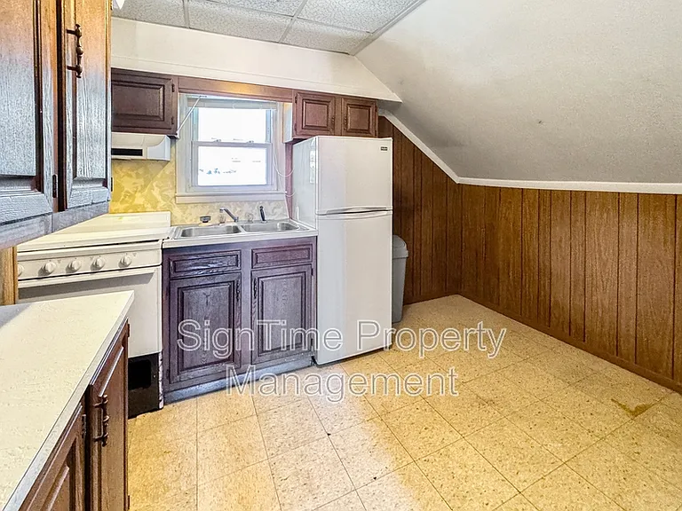 792 Frederick St #10 — Photo 6